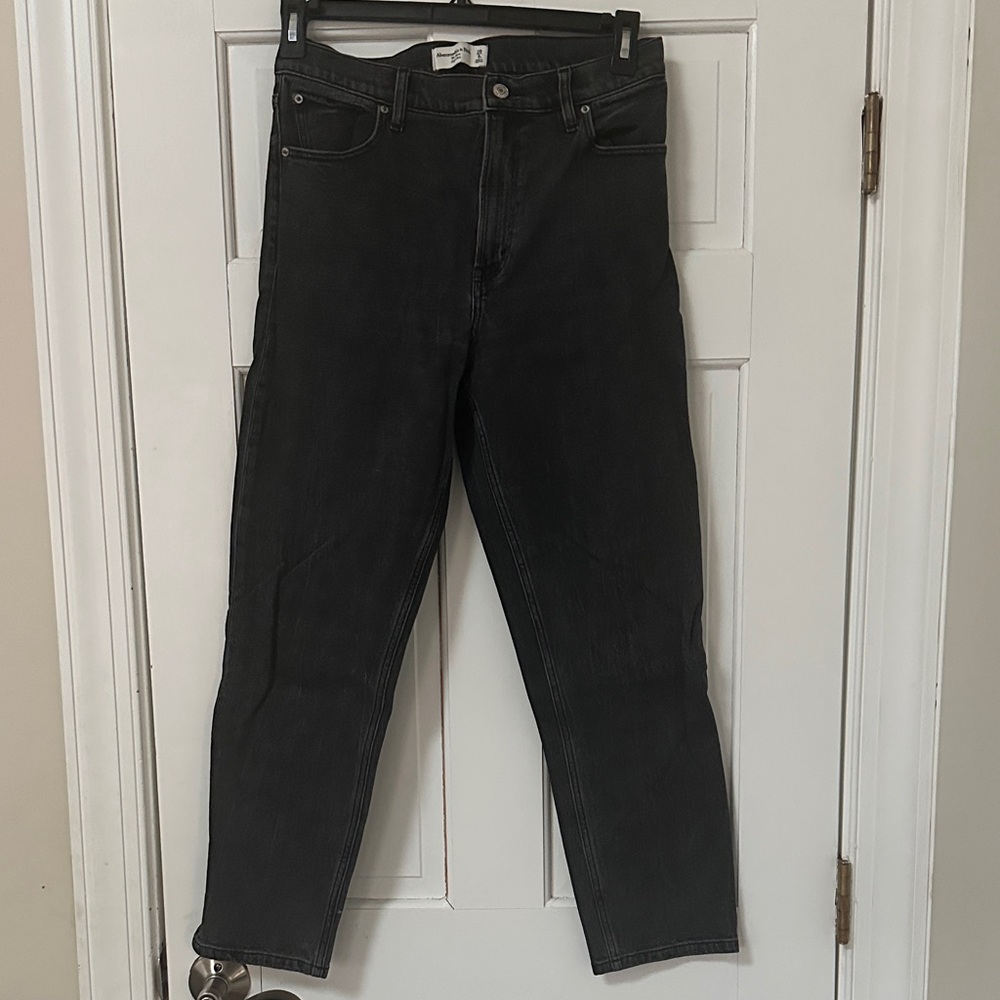 Abercrombie & Fitch Women’s Faded Black Straight Jeans
